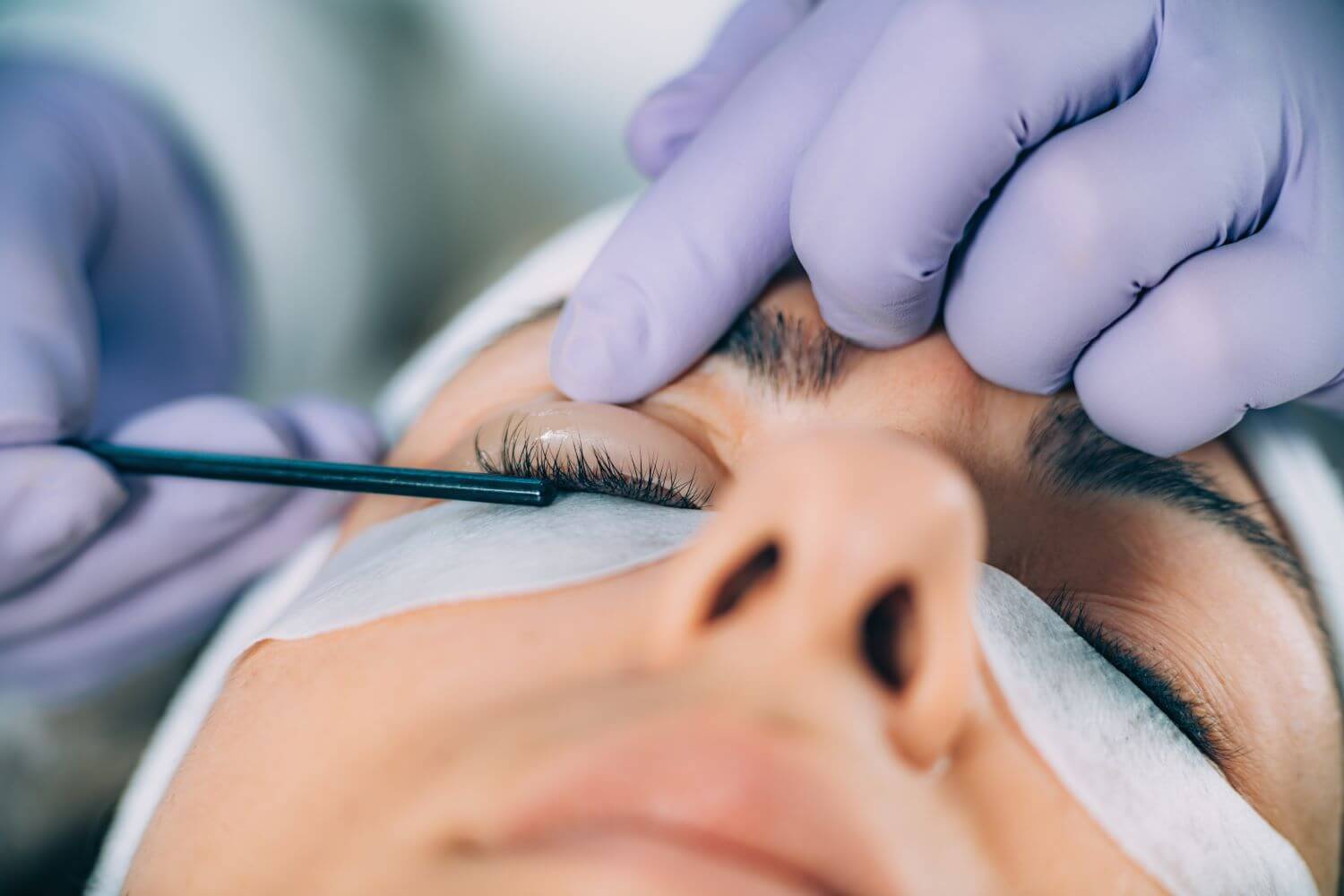 Eyelash lift procedure near me